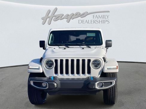 Used 2022 Jeep Wrangler Unlimited Sahara w/ Safety Group image 29