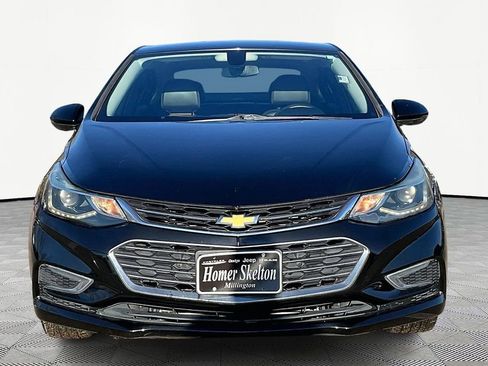 Used 2017 Chevrolet Cruze Premier image 3