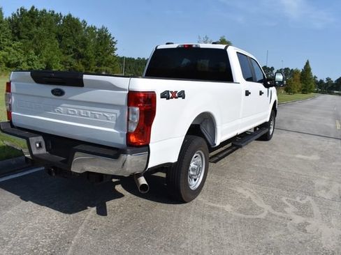 Used 2022 Ford F250 XL w/ Power Equipment Group AWD/4WD image 4