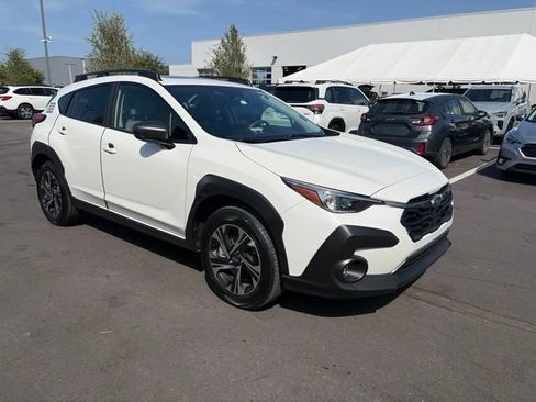 Used 2024 Subaru Crosstrek 2.0i Premium AWD/4WD image 4