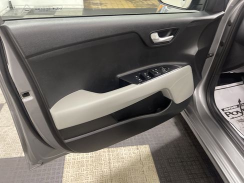 Used 2022 Kia Rio S w/ Technology Package image 10