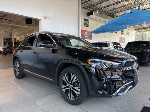 Certified 2025 Mercedes-Benz GLA 250 4MATIC image 1