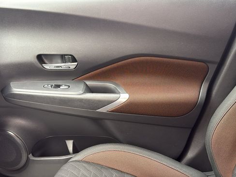 Certified 2024 Nissan Kicks SR image 18