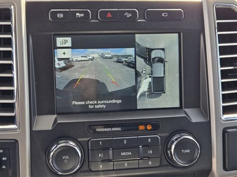 Used 2017 Ford F250 Lariat w/ Lariat Ultimate Package image 21