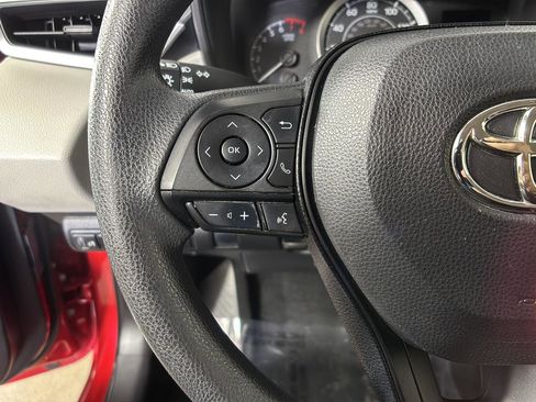 Used 2020 Toyota Corolla LE FWD image 29