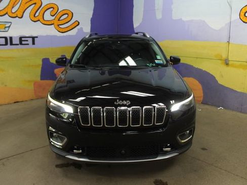 Used 2021 Jeep Cherokee Limited w/ Elite Package AWD/4WD image 3