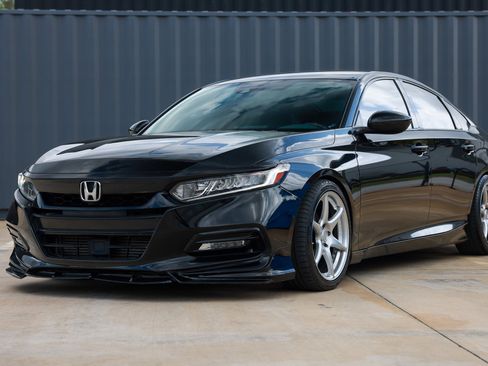 Used 2019 Honda Accord Sport image 4