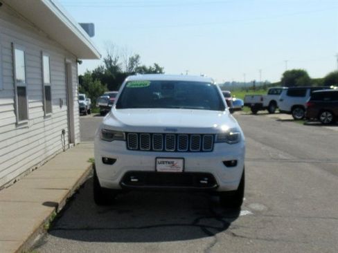 Used 2020 Jeep Grand Cherokee Overland w/ Interior Metal Package AWD/4WD image 5