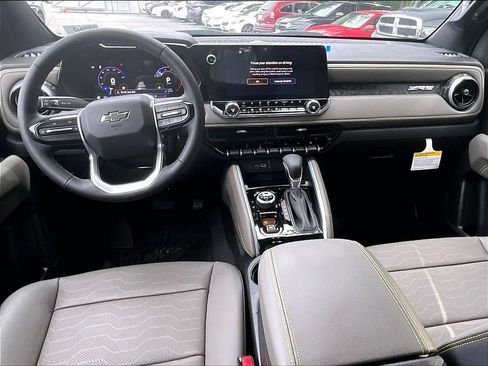 New 2026 Chevrolet Colorado ZR2 AWD/4WD image 12