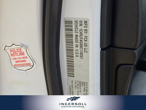 Used 2022 Jeep Grand Cherokee Laredo E image 29