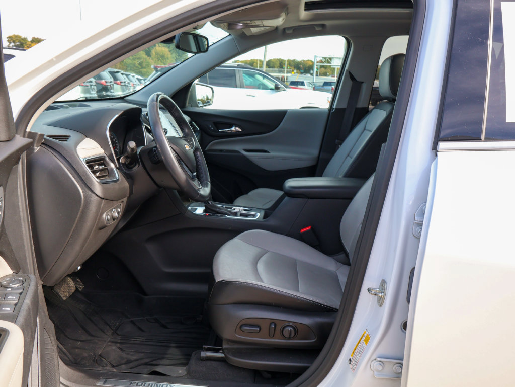 Used 2021 Chevrolet Equinox Premier AWD/4WD image 7