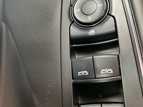 Used 2024 Buick Envision Preferred AWD/4WD image 13