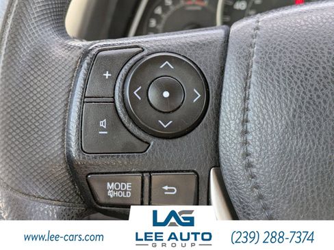 Used 2014 Toyota RAV4 LE image 19