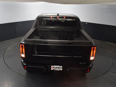 New 2025 GMC Hummer EV 2X w/ LPO, Dark Essentials Package image 45