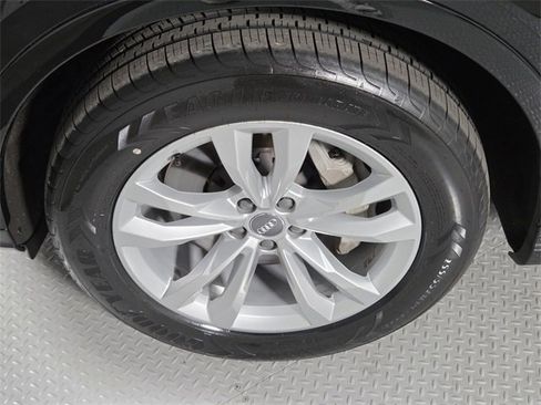 Used 2019 Audi Q7 3.0T Premium Plus image 9