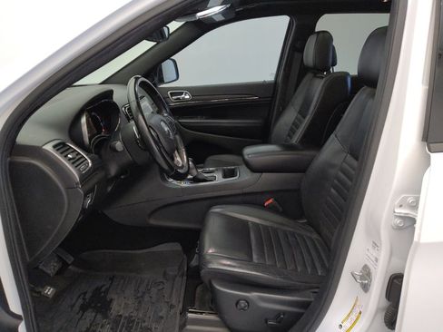 Used 2020 Jeep Grand Cherokee Limited X image 17