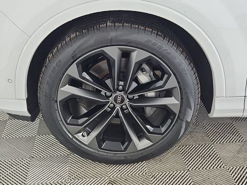 New 2026 Audi Q7 3.0T Premium Plus image 11