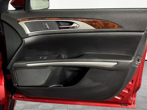 Used 2014 Lincoln MKZ w/ Equipment Group 101A Select FWD image 28
