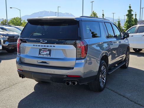 Used 2025 Chevrolet Suburban Z71 AWD/4WD image 3