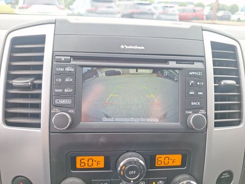 Certified 2020 Nissan Frontier PRO-4X w/ Pro-4x Utility Package AWD/4WD image 15