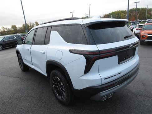 New 2026 Chevrolet Traverse Z71 w/ Enhanced Driving Package image 6