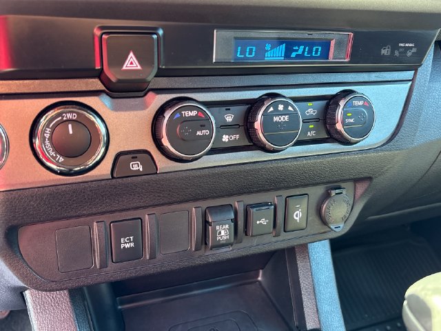 Used 2021 Toyota Tacoma TRD Off-Road AWD/4WD image 41