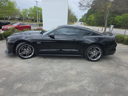 Used 2016 Ford Mustang GT image 10