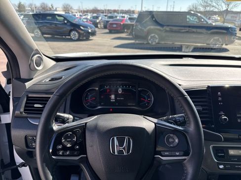 Used 2022 Honda Pilot Special Edition image 13