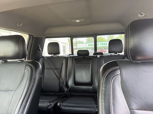 Used 2017 Ford F150 Lariat w/ Equipment Group 502A Luxury AWD/4WD image 15