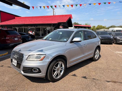 Used 2015 Audi Q5 2.0T Premium Plus w/ Technology Package AWD/4WD image 2
