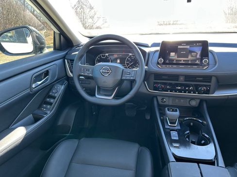 New 2026 Nissan Rogue SV FWD image 23