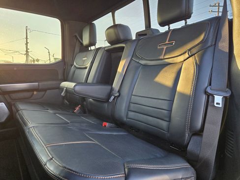 Used 2023 Ford F250 Platinum image 13