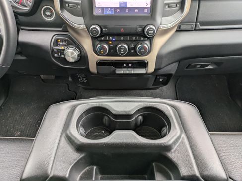 Used 2022 RAM 1500 Laramie AWD/4WD image 17