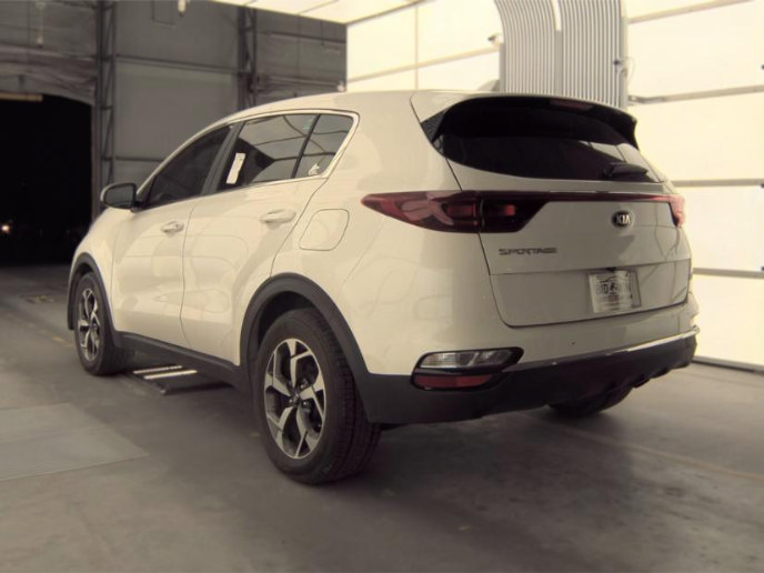 Used 2021 Kia Sportage LX FWD image 4
