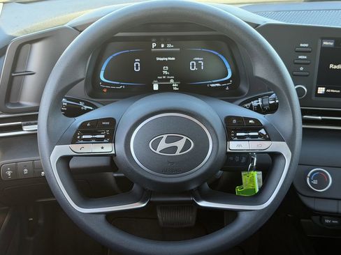 New 2026 Hyundai Elantra SE image 12