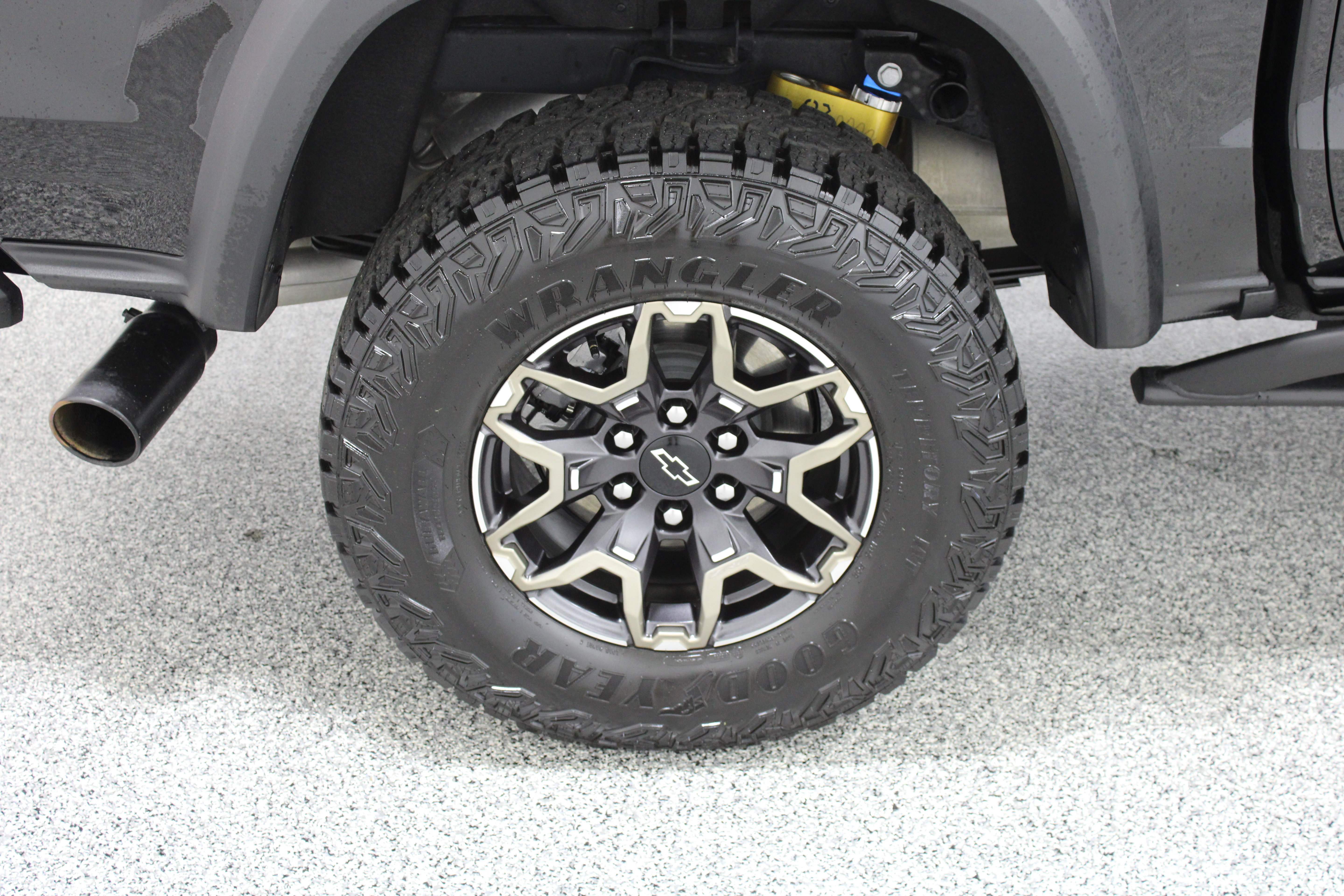 Used 2026 Chevrolet Colorado ZR2 AWD/4WD image 6