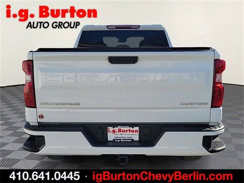Certified 2022 Chevrolet Silverado 1500 Custom image 5