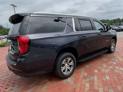 Used 2023 GMC Yukon XL SLE RWD image 9