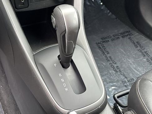 Used 2021 Chevrolet Trax LT image 20