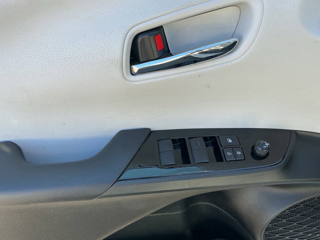 Used 2022 Toyota Prius XLE AWD/4WD image 15