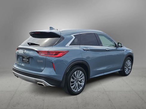 Used 2023 INFINITI QX50 Luxe FWD image 8