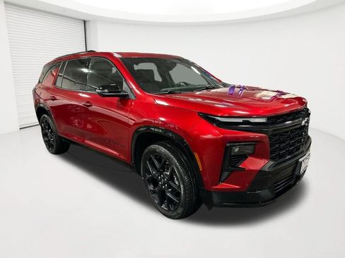 Used 2024 Chevrolet Traverse RS AWD/4WD image 3