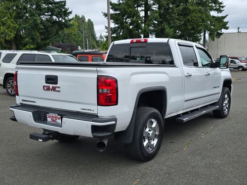 Used 2015 GMC Sierra 3500 Denali w/ Duramax Plus Package image 7
