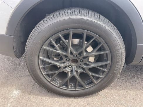 Used 2017 Ford Explorer Limited w/ Equipment Group 301A image 12