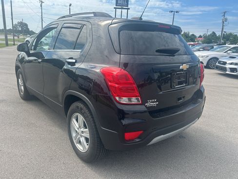Used 2020 Chevrolet Trax LT w/ LT Convenience Package FWD image 7