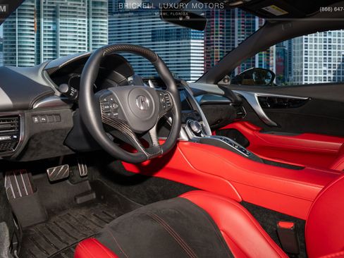 Used 2017 Acura NSX image 5