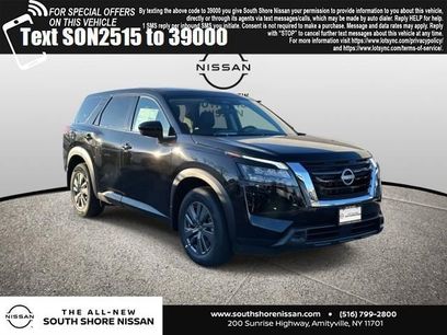 New 2025 Nissan Pathfinder S