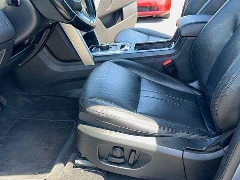 Used 2018 Land Rover Discovery Sport HSE AWD/4WD image 19