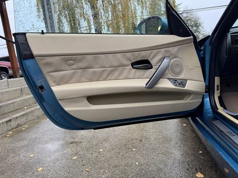Used 2003 BMW Z4 2.5i image 34
