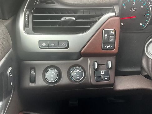 Used 2017 Chevrolet Tahoe Premier AWD/4WD image 17